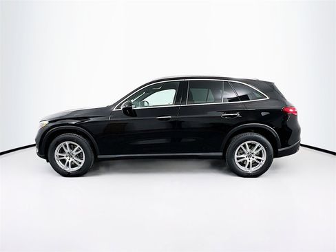 New 2025 Mercedes-Benz GLC 300 4MATIC image 4