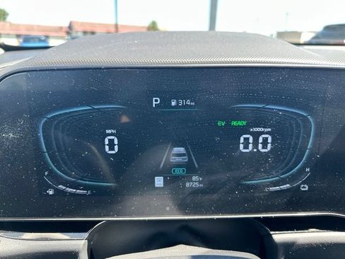 Certified 2025 Kia Niro EX Touring FWD image 7