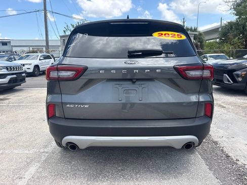 Used 2025 Ford Escape Active FWD image 4