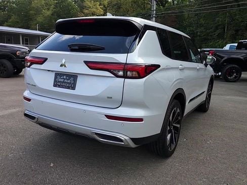 Used 2022 Mitsubishi Outlander SE image 5