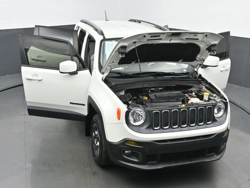 Used 2015 Jeep Renegade Latitude AWD/4WD image 60