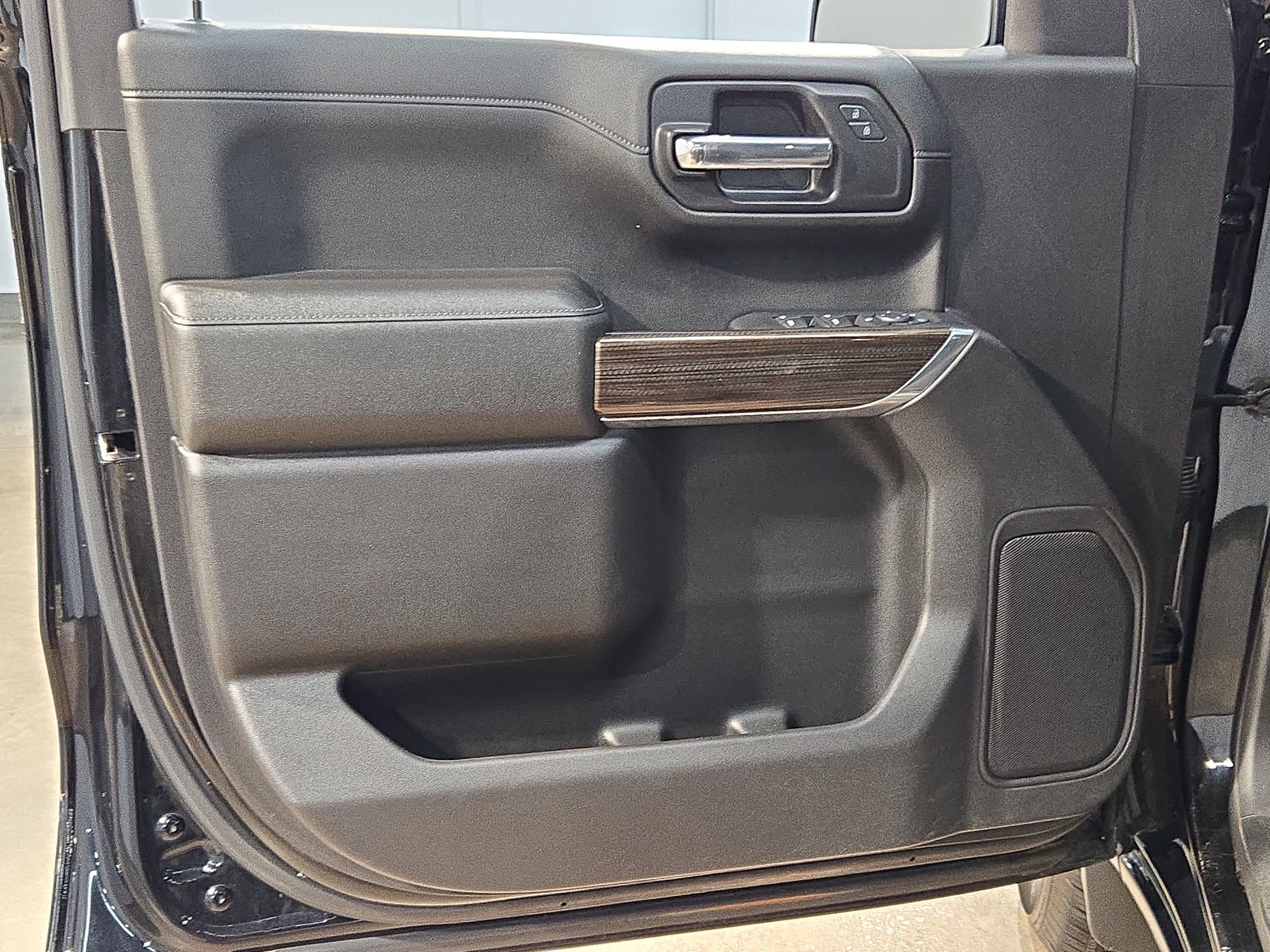 Used 2021 Chevrolet Silverado 1500 RST AWD/4WD image 20