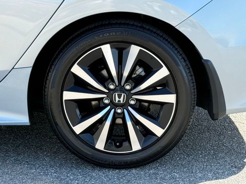 Used 2022 Honda Civic EX image 16