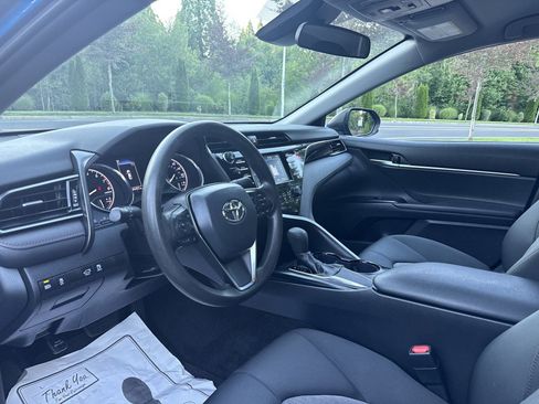 Used 2019 Toyota Camry LE FWD image 17