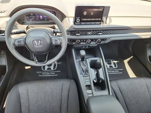 Certified 2023 Honda Accord EX image 12