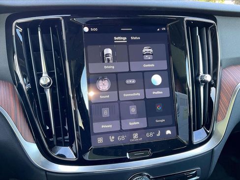 New 2026 Volvo V60 B5 Cross Country Plus w/ Climate Package image 22