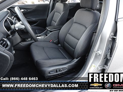 Used 2024 Chevrolet Malibu LT FWD image 9