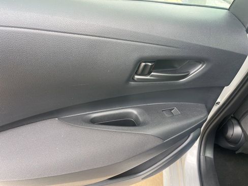 Used 2024 Toyota Corolla LE FWD image 27
