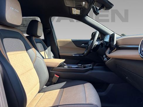 New 2026 Chevrolet Equinox ACTIV w/ Convenience Package III image 9