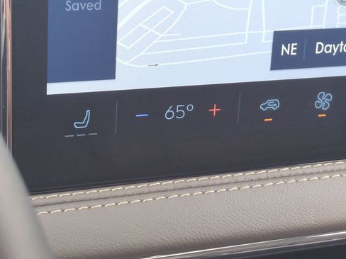 Used 2025 Lincoln Corsair Grand Touring image 24