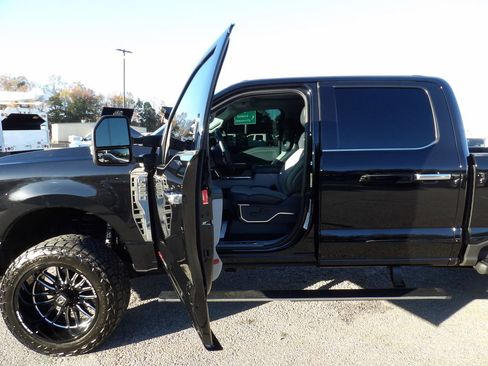 Used 2023 Ford F250 Limited w/ FX4 Off-Road Package image 13