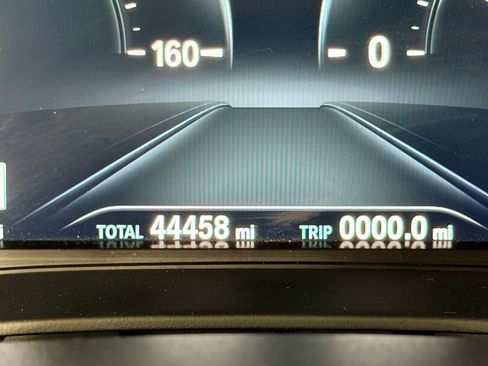 Used 2019 BMW 530i w/ Convenience Package RWD image 20
