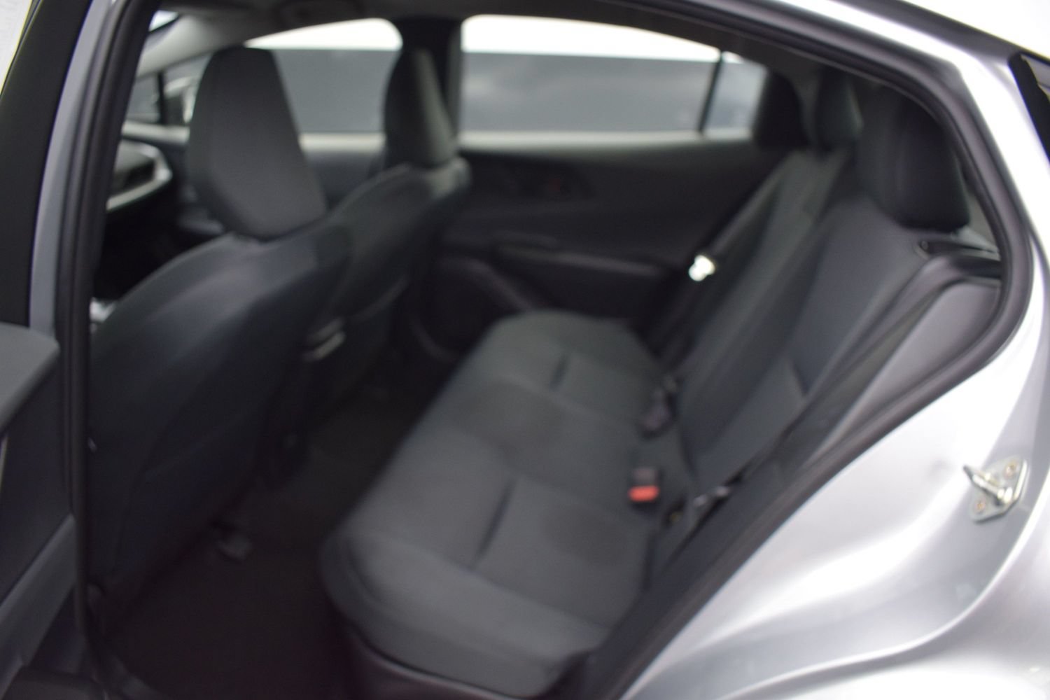 Used 2025 Toyota Prius LE FWD image 12
