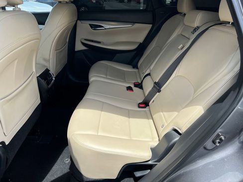 Used 2020 INFINITI QX50 Luxe w/ Navigation Package AWD/4WD image 29