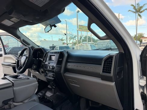Used 2018 Ford F250 XL w/ Power Equipment Group image 21