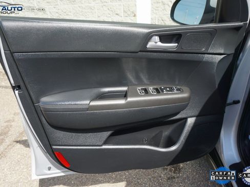 Used 2021 Kia Sportage LX image 26