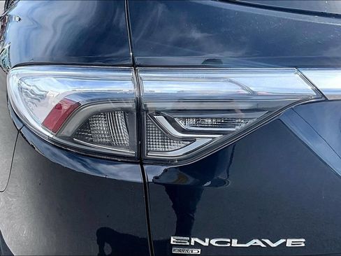Used 2022 Buick Enclave Avenir w/ Avenir Technology Package AWD/4WD image 31