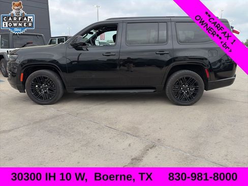 Used 2022 Jeep Wagoneer Series II image 1