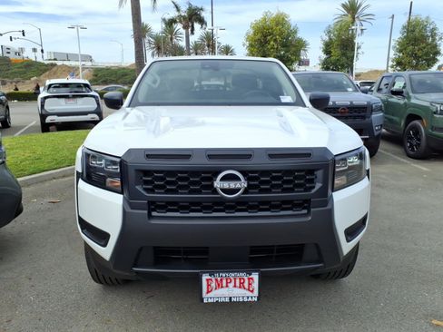 New 2026 Nissan Frontier S image 2