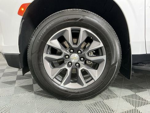 Used 2022 Chevrolet Tahoe LT w/ LT Signature Package image 34