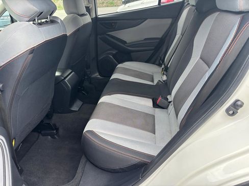 Used 2019 Subaru Crosstrek 2.0i Premium image 10
