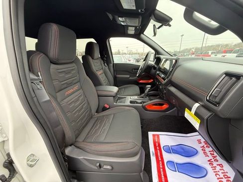 New 2026 Nissan Frontier PRO-4X w/ Pro-4x Convenience Package image 18