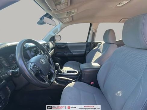 Used 2018 Toyota Tacoma SR w/ SR Convenience Package image 11