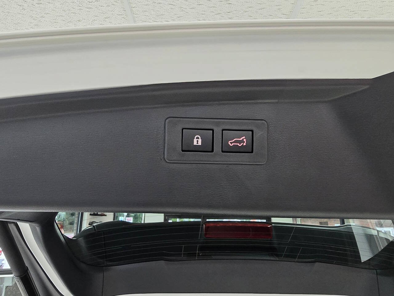 Used 2023 Subaru Outback Limited AWD/4WD image 46