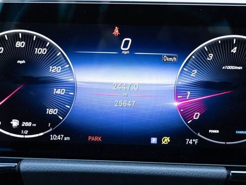 Used 2025 Mercedes-Benz GLA 250 4MATIC image 3