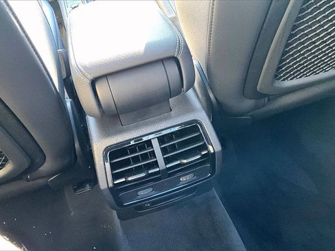 Used 2025 Audi Q3 2.0T Premium w/ Convenience Package image 10