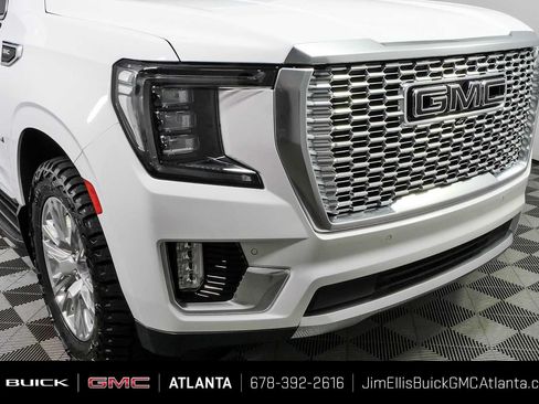 Used 2022 GMC Yukon XL Denali w/ Max Trailering Package AWD/4WD image 9