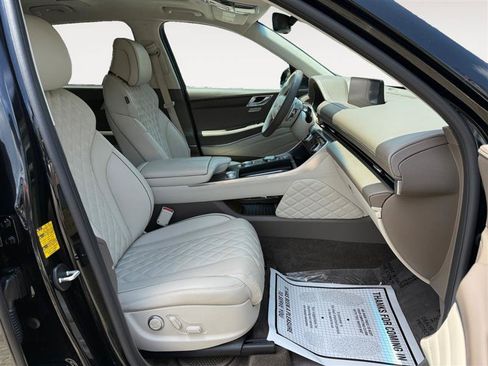 Used 2024 Genesis GV80 3.5T Advanced AWD/4WD image 18