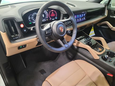 New 2026 Porsche Cayenne image 11