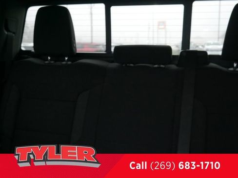 New 2026 Chevrolet Silverado 1500 LT w/ Z71 Off-Road Package AWD/4WD image 43