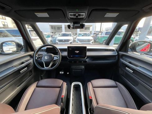 New 2025 Volkswagen ID. Buzz Pro S Plus image 18
