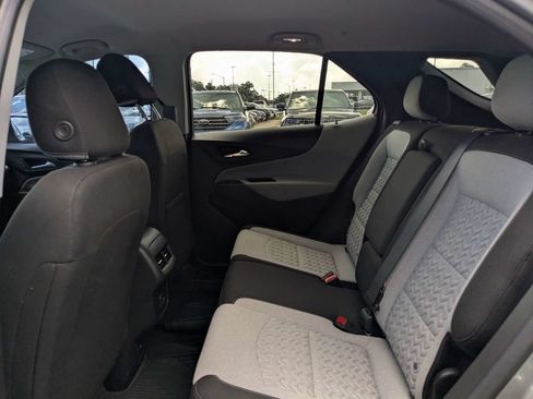 Used 2024 Chevrolet Equinox LT FWD image 14