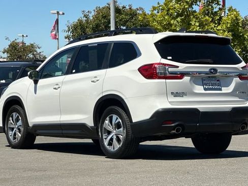 Used 2023 Subaru Ascent Premium w/ Convenience Package AWD/4WD image 6