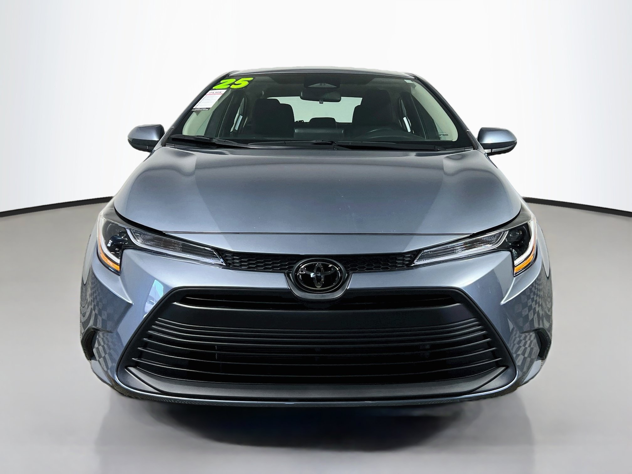 Used 2025 Toyota Corolla LE w/ Convenience Package FWD image 11