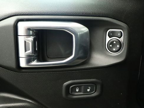 New 2026 Jeep Gladiator Sport AWD/4WD image 32