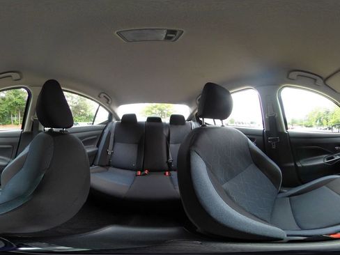 Used 2025 Nissan Versa SV FWD image 41
