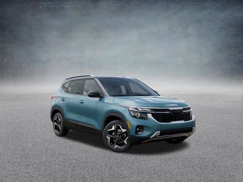 New 2026 Kia Seltos S FWD image 8