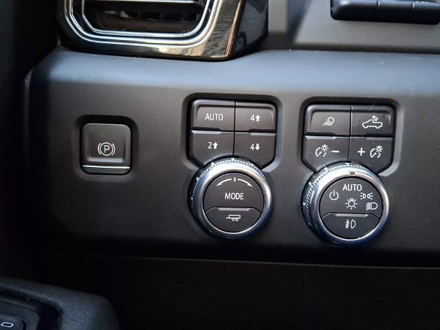 Used 2023 GMC Sierra 1500 AT4 w/ AT4 Premium Package AWD/4WD image 27