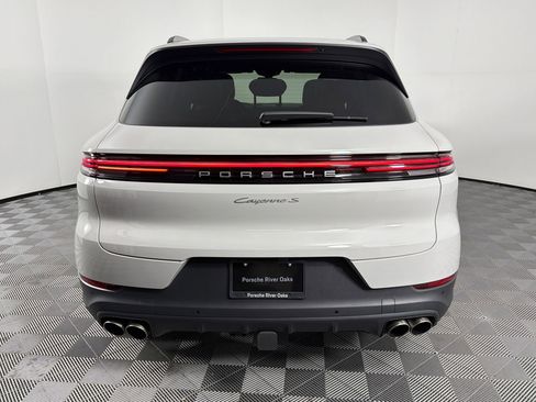 Certified 2024 Porsche Cayenne S AWD/4WD image 10