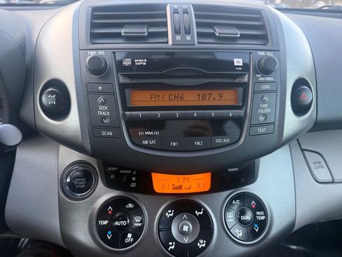 Used 2011 Toyota RAV4 Limited image 22