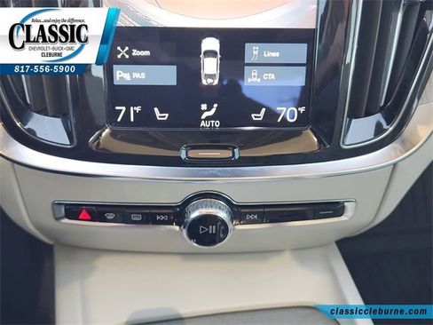 Used 2022 Volvo S60 B5 Inscription w/ Climate Package image 19