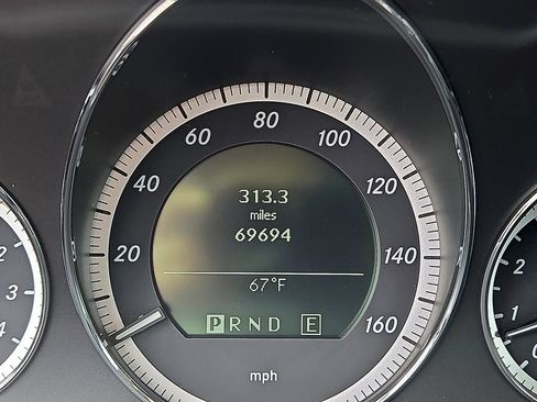 Used 2011 Mercedes-Benz E 550 Cabriolet image 22