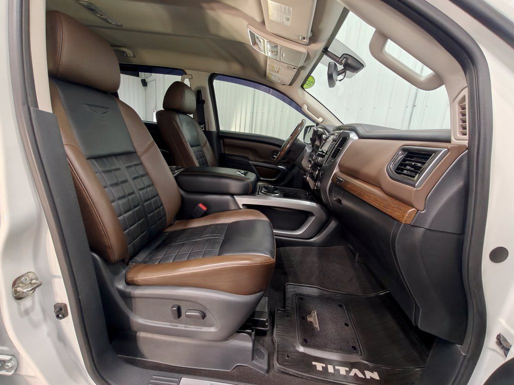 Used 2018 Nissan Titan Platinum Reserve AWD/4WD image 28