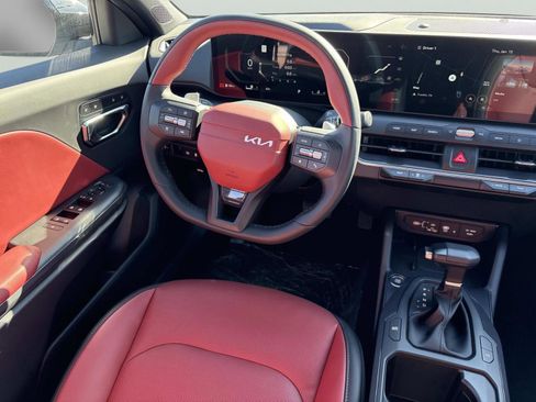 New 2025 Kia K4 GT-Line image 12