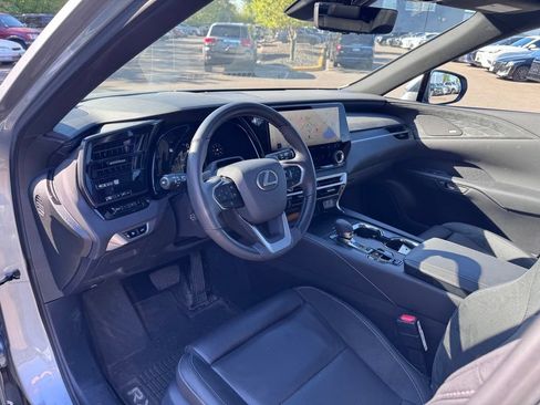 Used 2025 Lexus RX 350 w/ Convenience Package AWD/4WD image 17