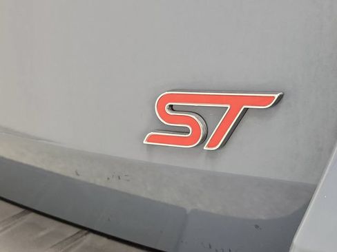 Certified 2025 Ford Explorer ST AWD/4WD image 6